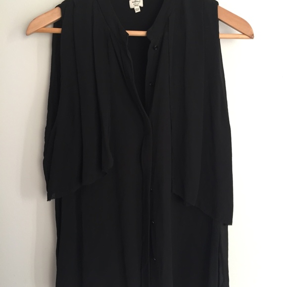 Wilfred 100% silk button up tank in black - Picture 3 of 4